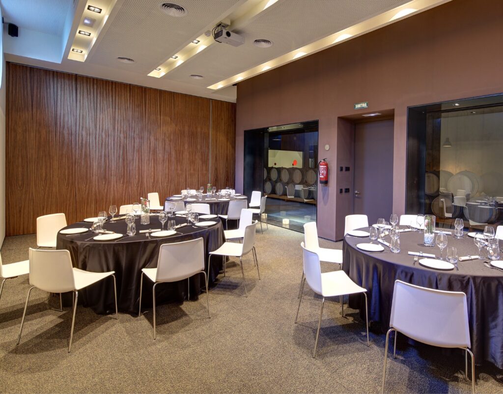 sala para eventos Mastinell hotel con bodega